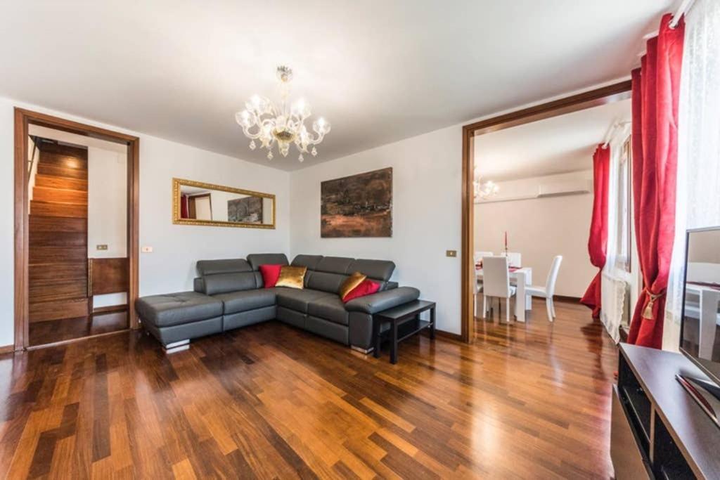 Rialto Apartment With Canal Grande View Venise Extérieur photo
